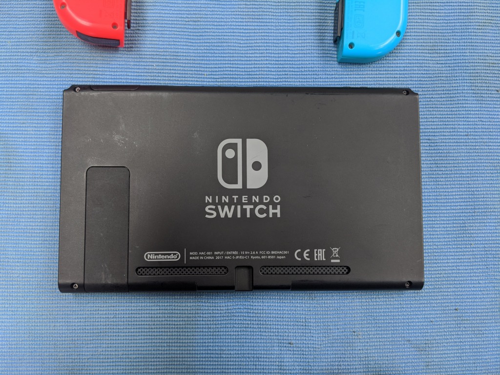 ソフトが読み込まない！！　任天堂switchの修理方法