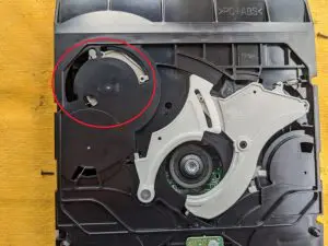 PS3 レンズを交換したらディスクが入らなくなった・排出されないように