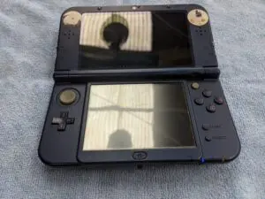 上だけの3DSLL Amazon | New ニンテンドー3DS LL メタリックブルー | ゲーム機本体