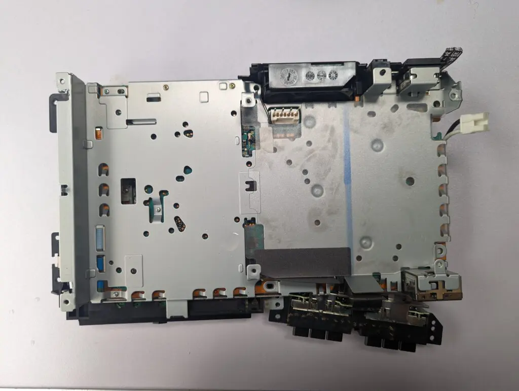 電源を切ると時計が狂う！ PS2 30000の内蔵電池交換 – ゲーム