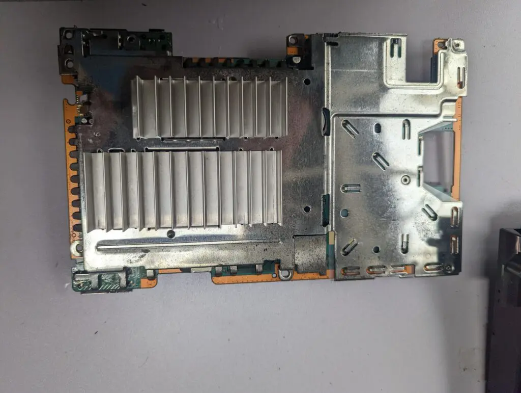 電源を切ると時計が狂う！ PS2 30000の内蔵電池交換 – ゲーム