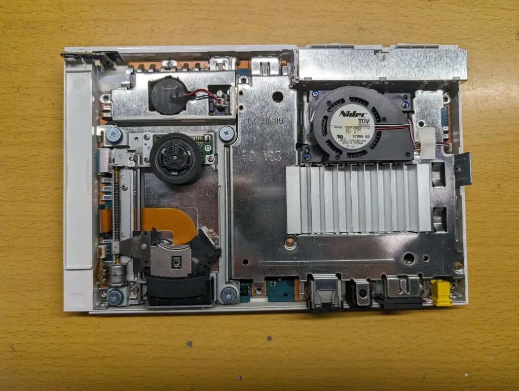 電源は入るけど、TV画面に信号がありませんと表示されるPS2の