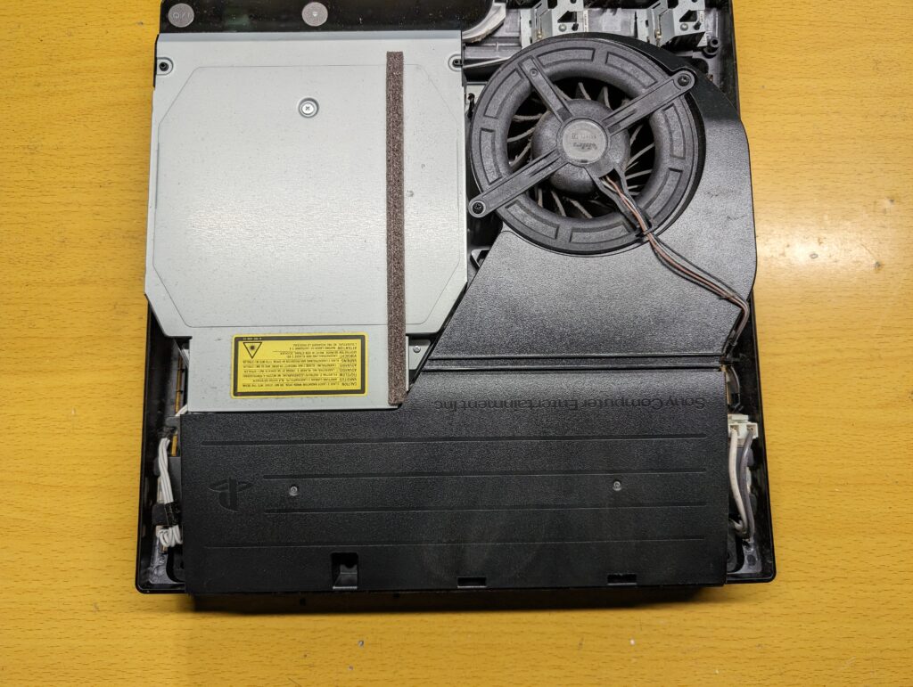 CECH-2500A内部の写真