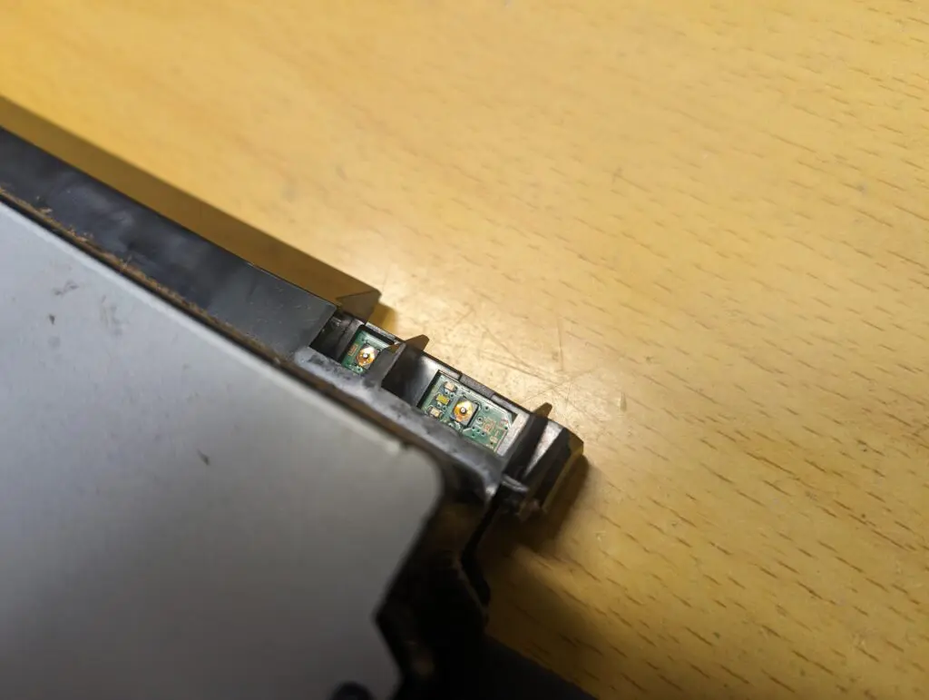 ボタンを押しても反応がない。 電源が入らず起動できないPS4を修理 ボタンを押しても反応がない。 電源が入らず起動できないPS4を修理