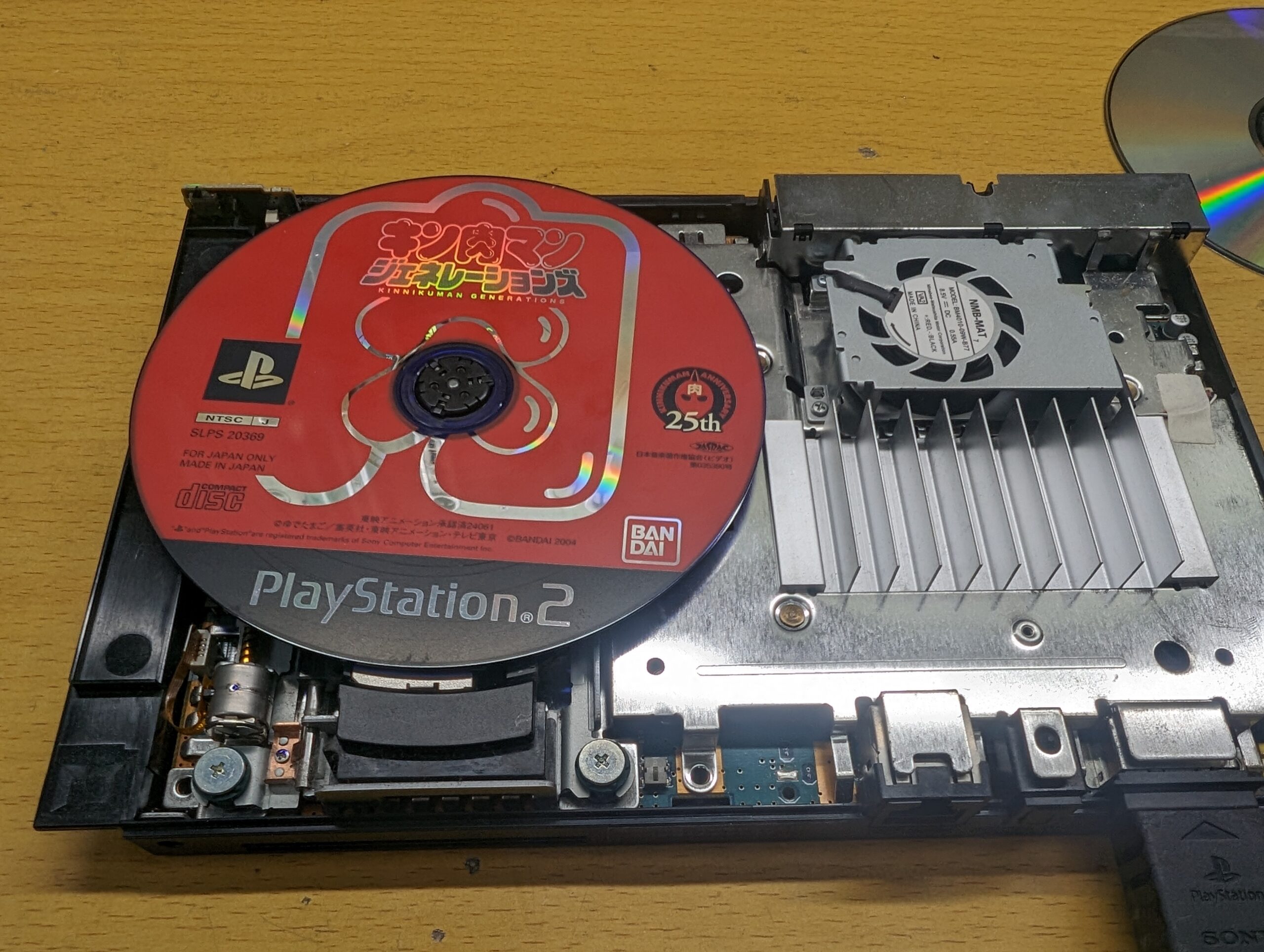 DVDは読み込む。だがゲームソフトは読めない。 PS2のディスク