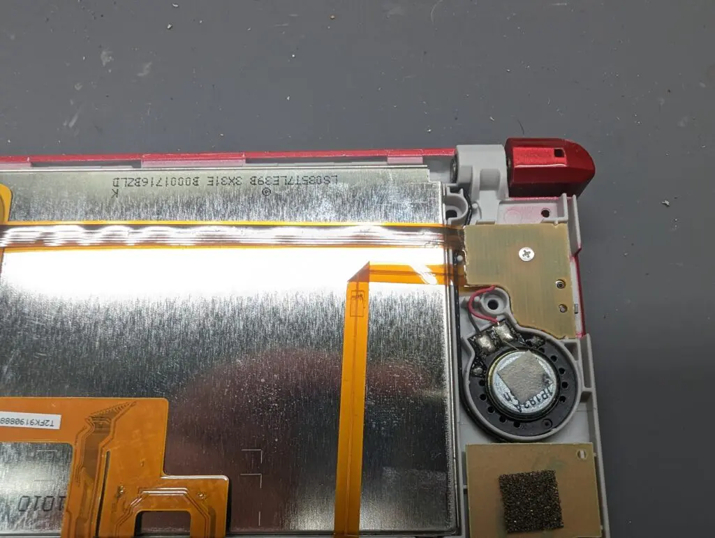 旧3DS ブチッと音がして電源が切れる。その原因と修理方法