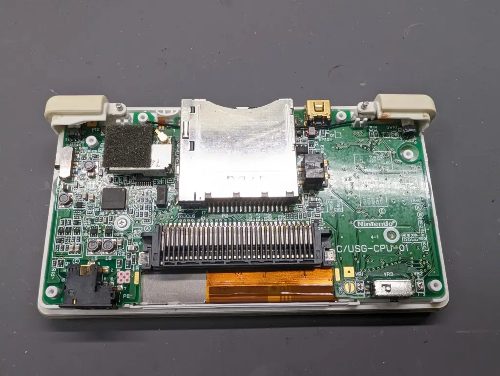 DSlite】下側の画面に白いモヤ！？ 下液晶の交換手順と本体分解