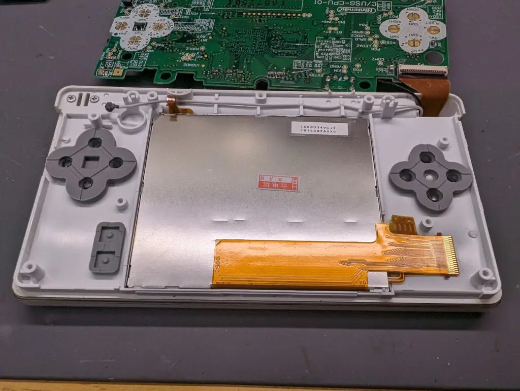 DSlite】下側の画面に白いモヤ！？ 下液晶の交換手順と本体分解方法