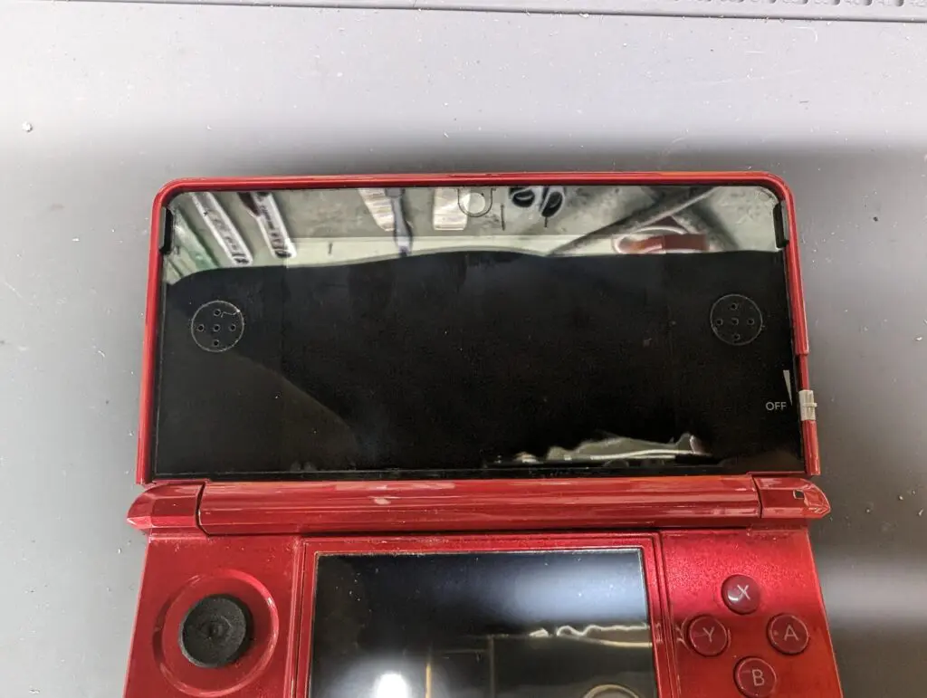 旧3DS ブチッと音がして電源が切れる。その原因と修理方法