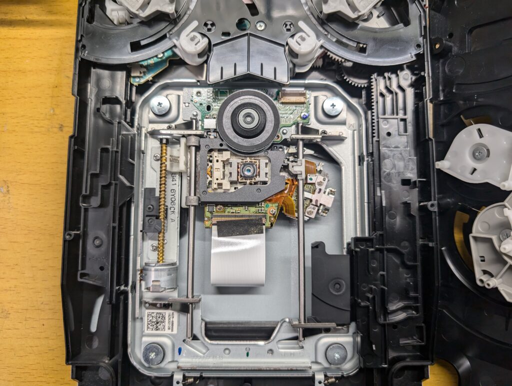CECHB00　レーザーレンズの写真