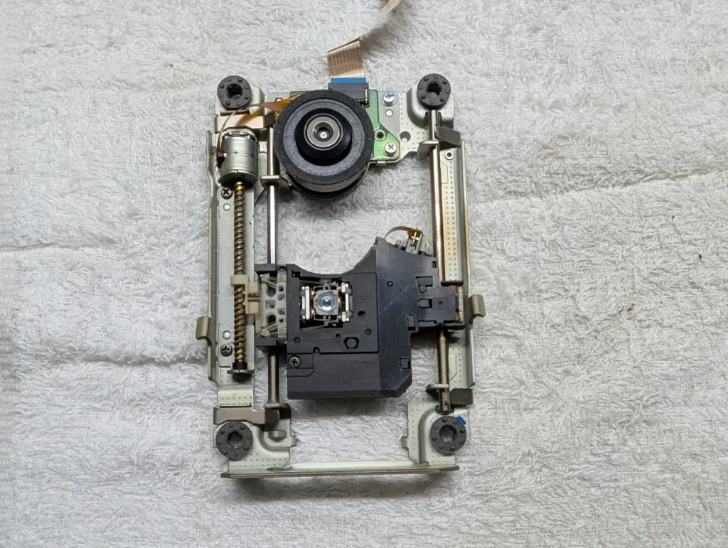 PlayStation4 本体 ジャンク(Disc読込失敗) Repairing a junk PS4 that cannot read discs - YouTube