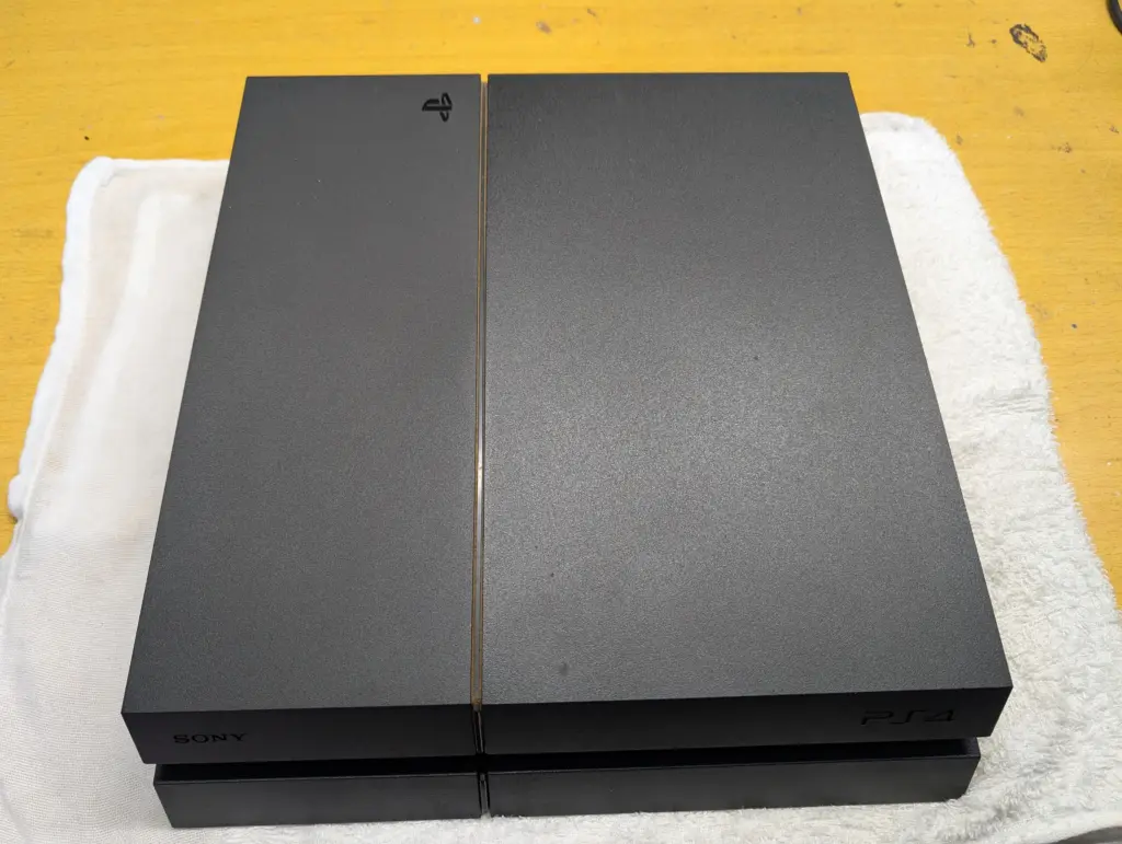 PlayStation4 本体 ジャンク(Disc読込失敗) ディスク読み込みができなくなったPS4の復旧作業してみた - YouTube