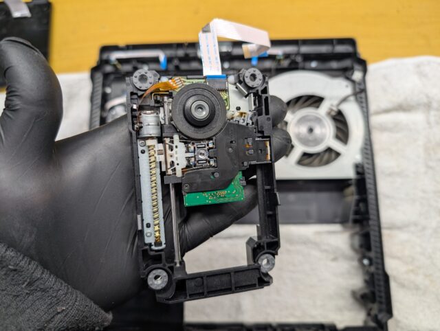 ps3 改造機 PS3 怒りの空冷改造 : 葉の隠れ家