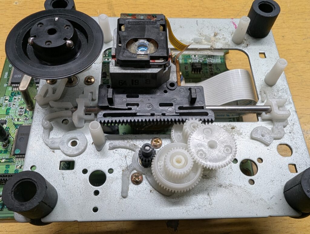 セガサターン　レーザーレンズユニットの写真