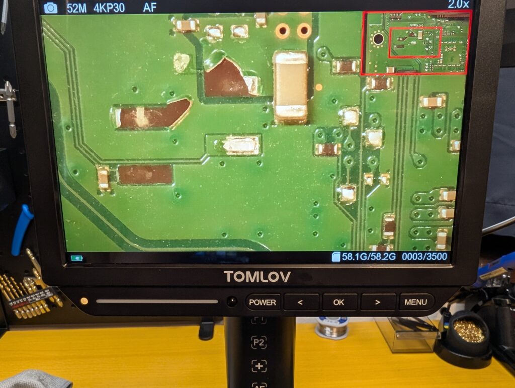 CUH-1200A　電源ボックスケーブルコネクター取り付け時の写真