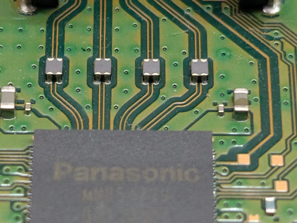 PS4 CUH-2100A　コンデンサ類の点検写真