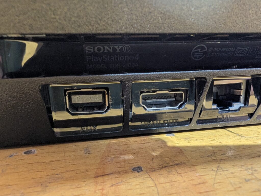 PS4 CUH-2100A　HDMIポートの写真