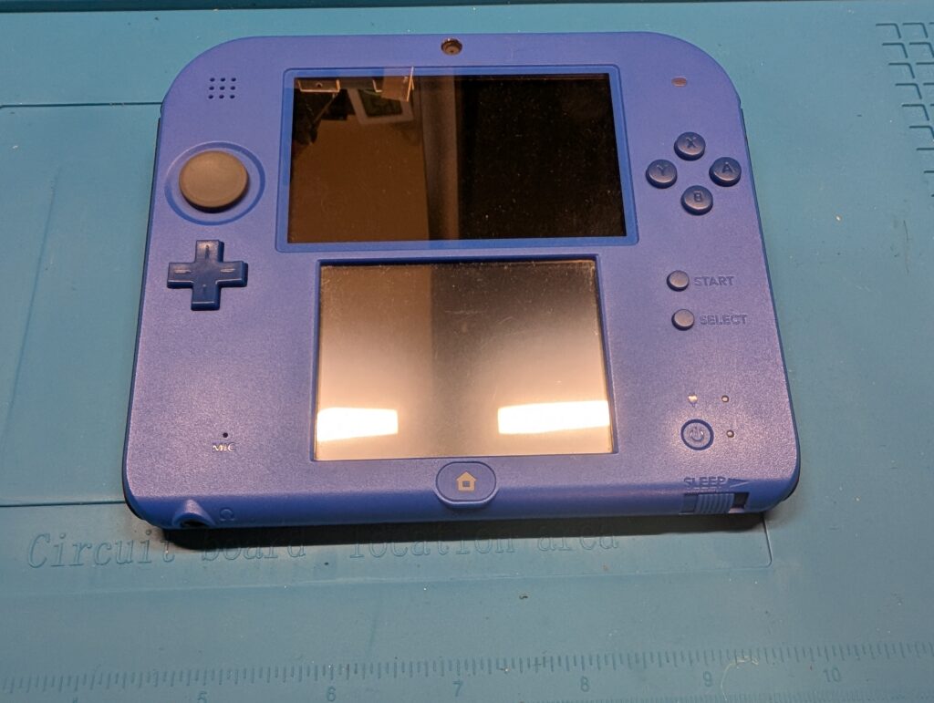2DS本体の写真