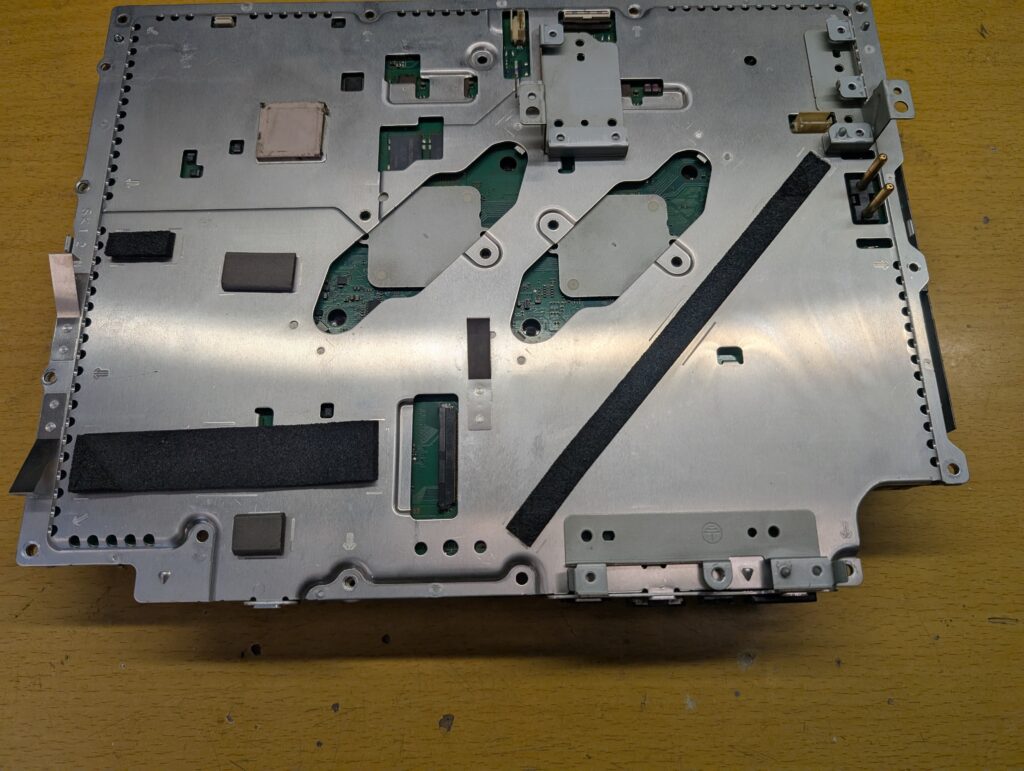 Playstation2規格ディスクを起動できないCECHB00の分解時の写真