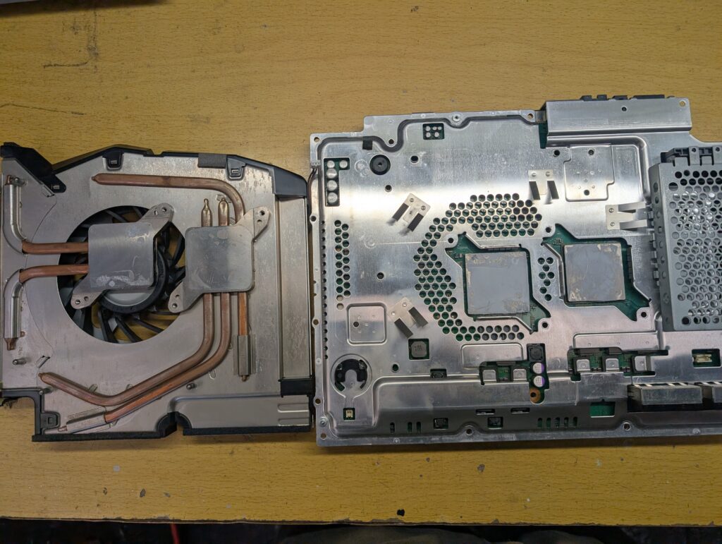 Playstation2規格ディスクを起動できないCECHB00の分解時の写真