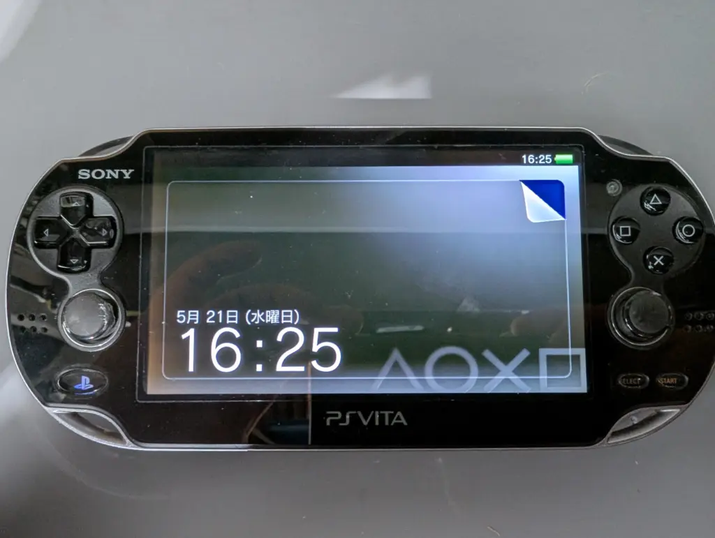 画面に黄ばみが・・！ PSvitaの液晶交換手順・画面割れ時の修理