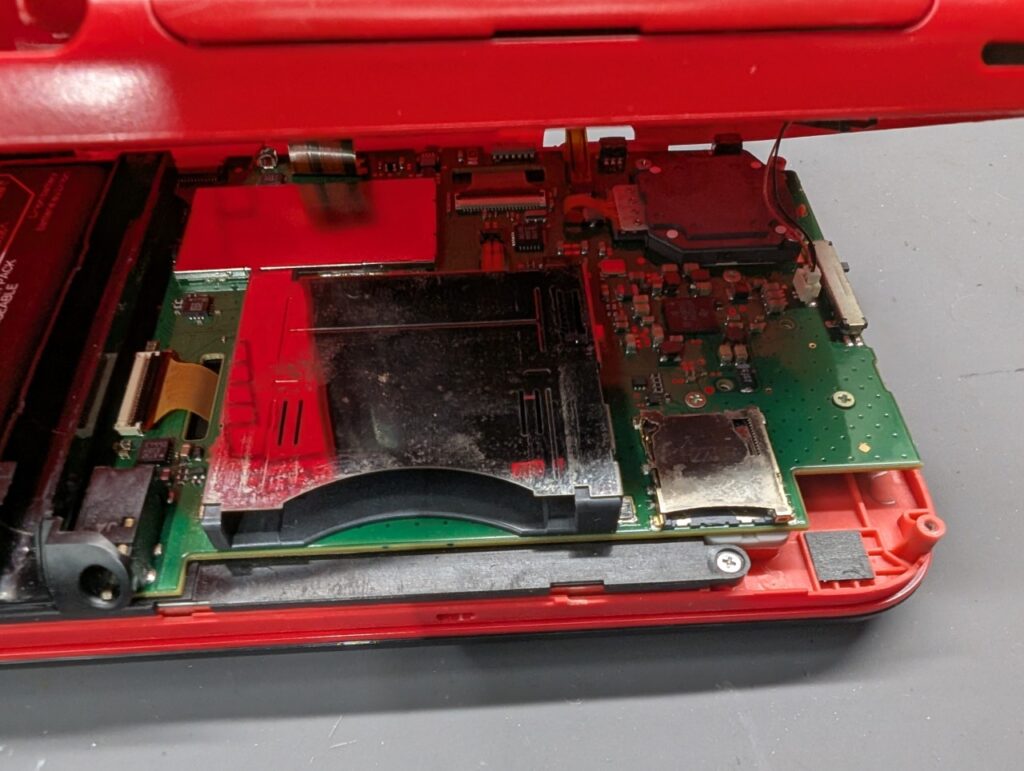2DSLLの内部の写真