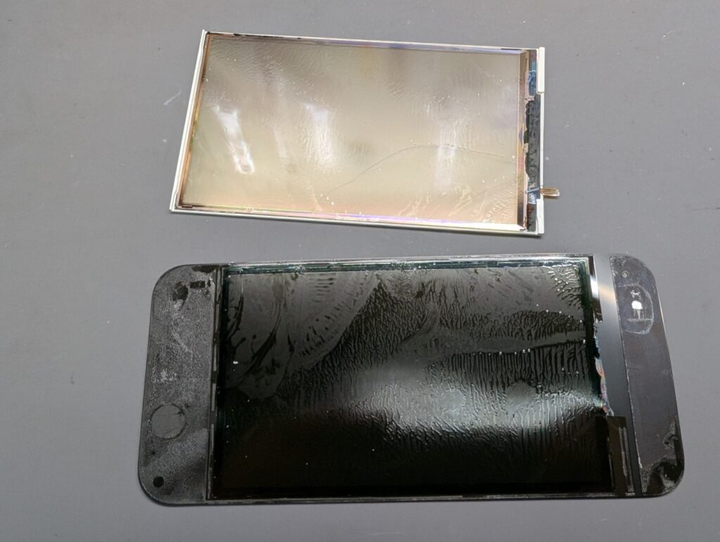 2DSLLの上側液晶交換方法の紹介画像