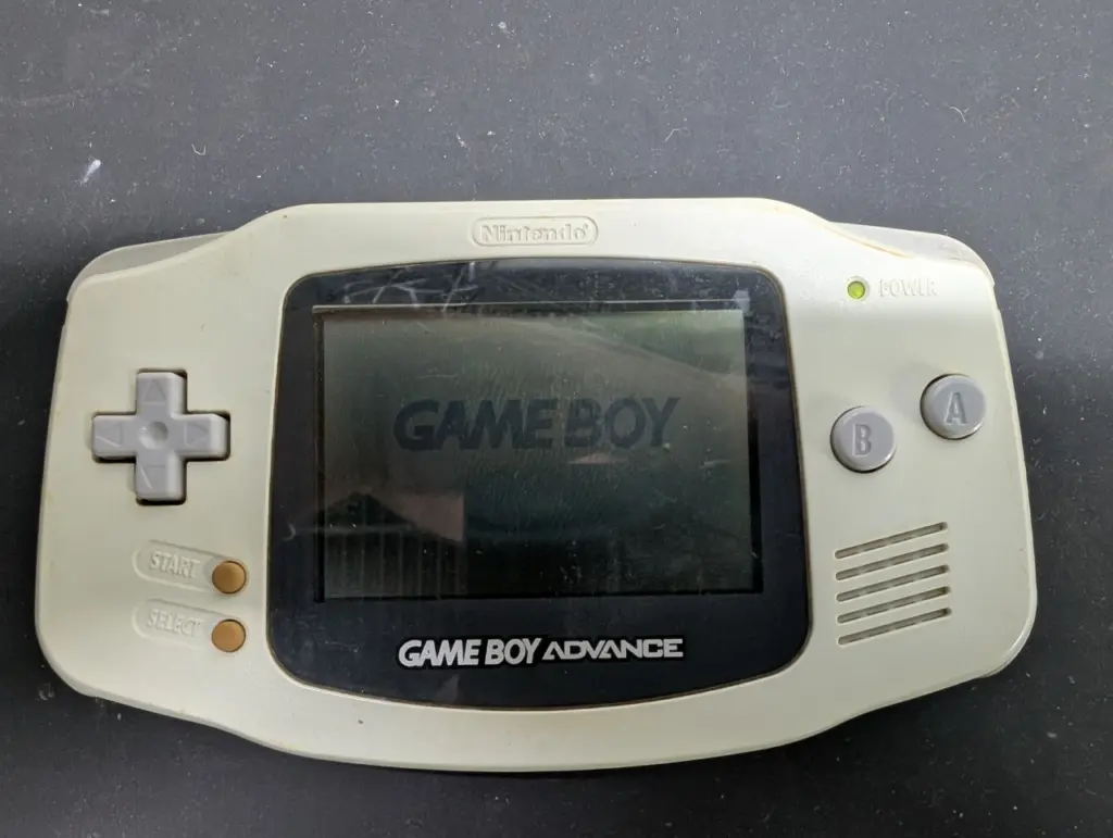 ゲームボーイアドバンスをIPS液晶に交換｜バックライト化で超見やすく