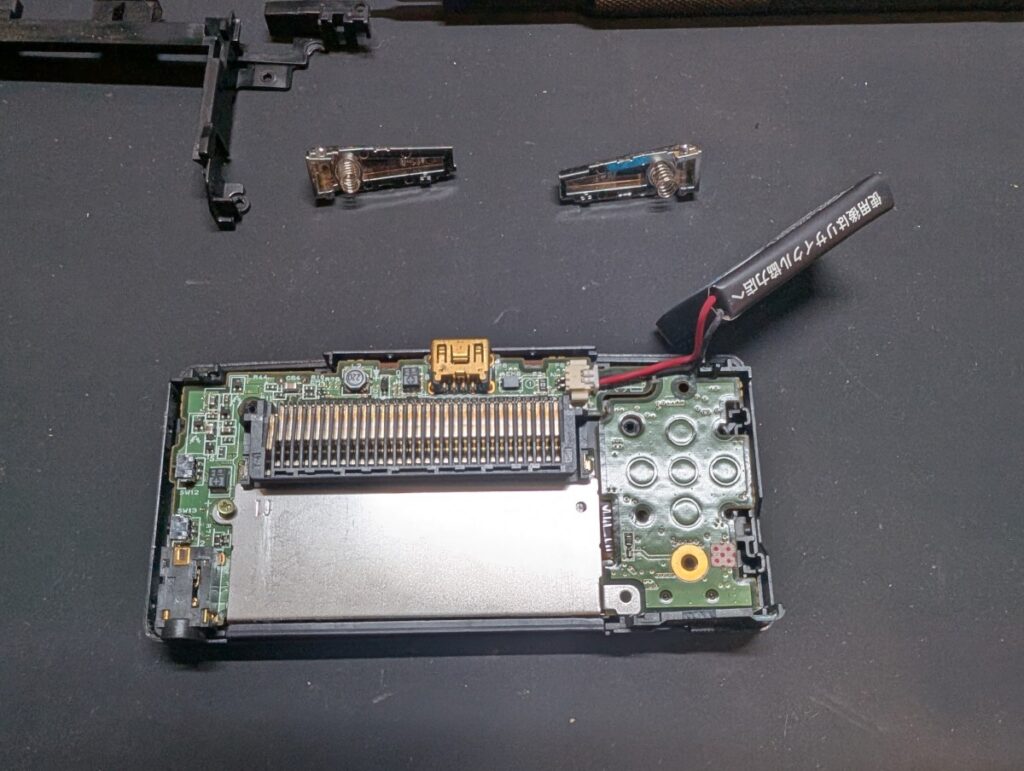 ゲームボーイミクロのボタン動作不良を修理