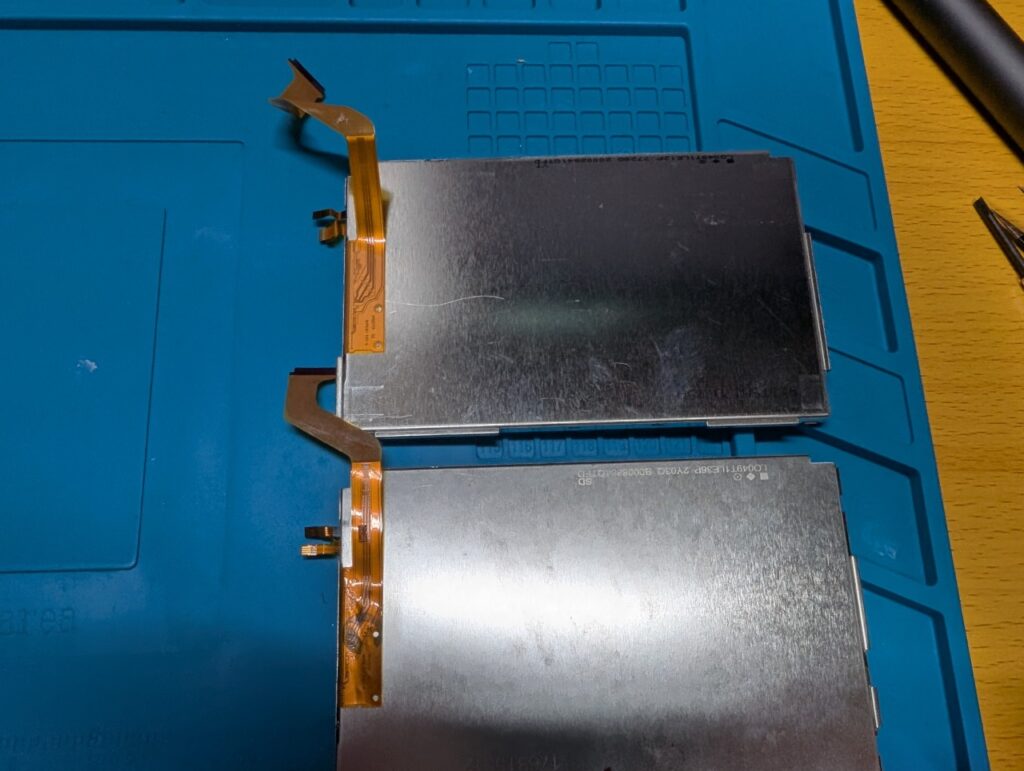 NEW3DSLLと旧型3DSLLの液晶比較