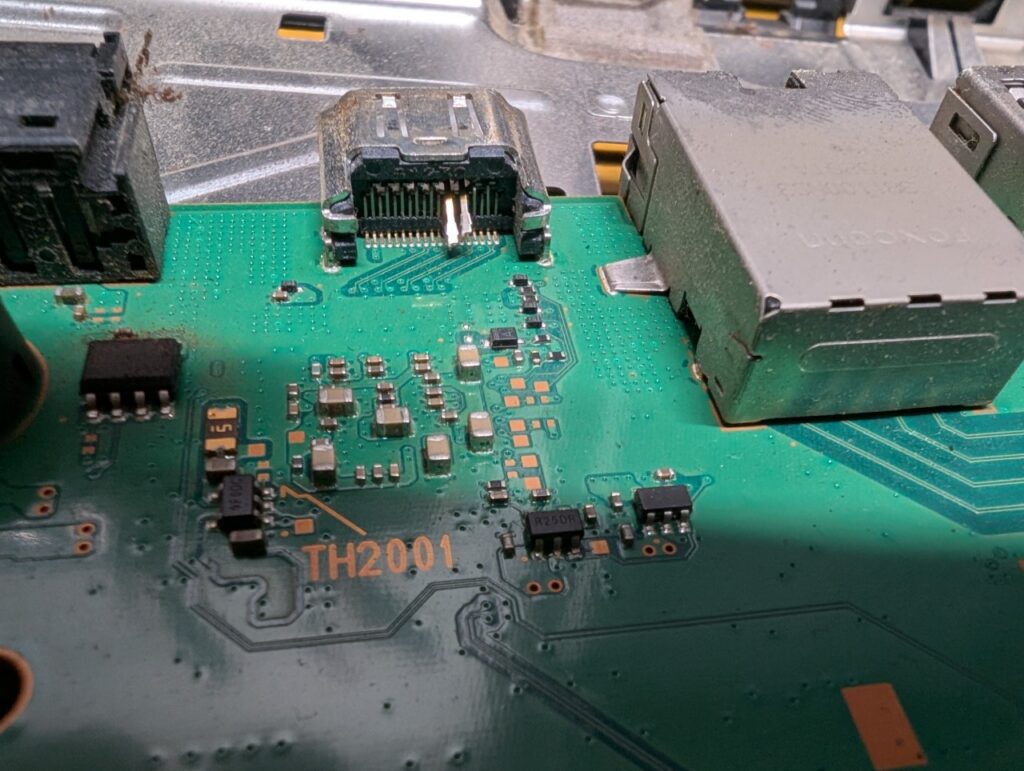 PS4の基板側から見たHDMIポート