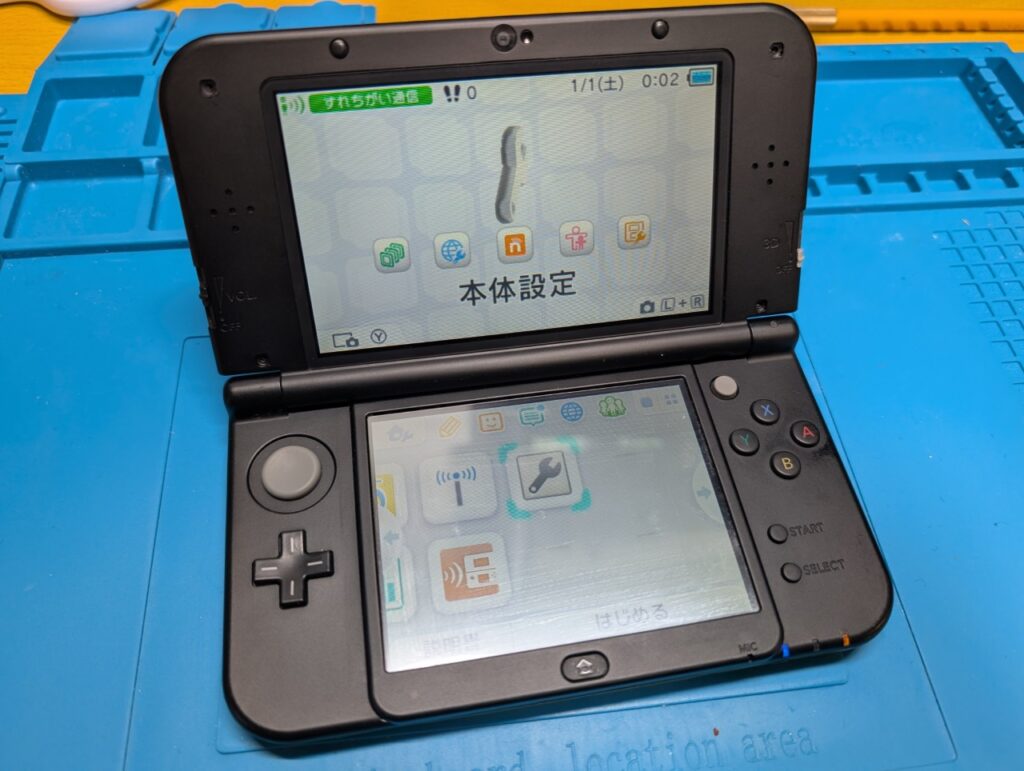 NEW3DSLLの上液晶交換時の写真